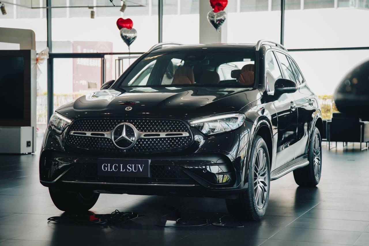 都2025年了，每个月还有1万多人买奔驰 GLC？