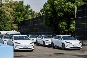 蓉城试驾比亚迪海豹06EV 诸多配置同级唯一 堪称性价比之王