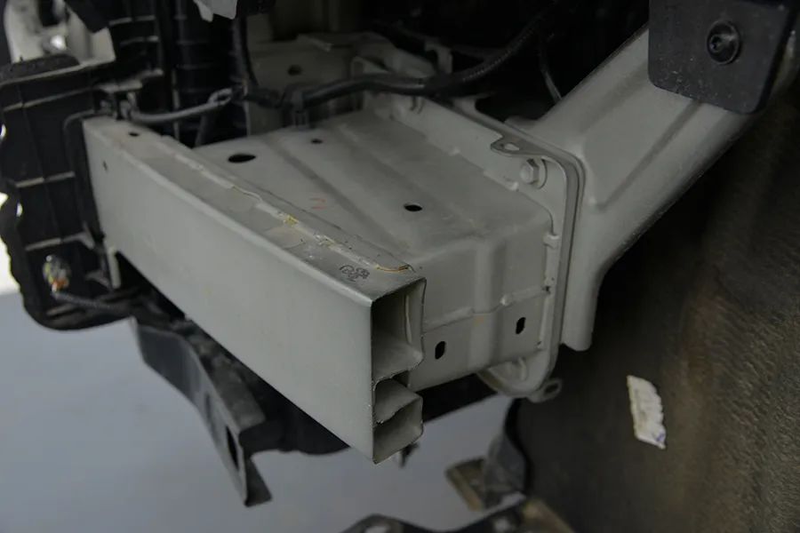 深蓝G318拆车：敢撞它？“金箍棒”能放过谁？