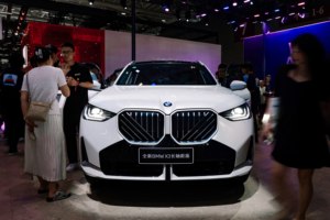 宝马展台必打卡：全新BMW X3重塑中型豪华 SAV 价值新典范