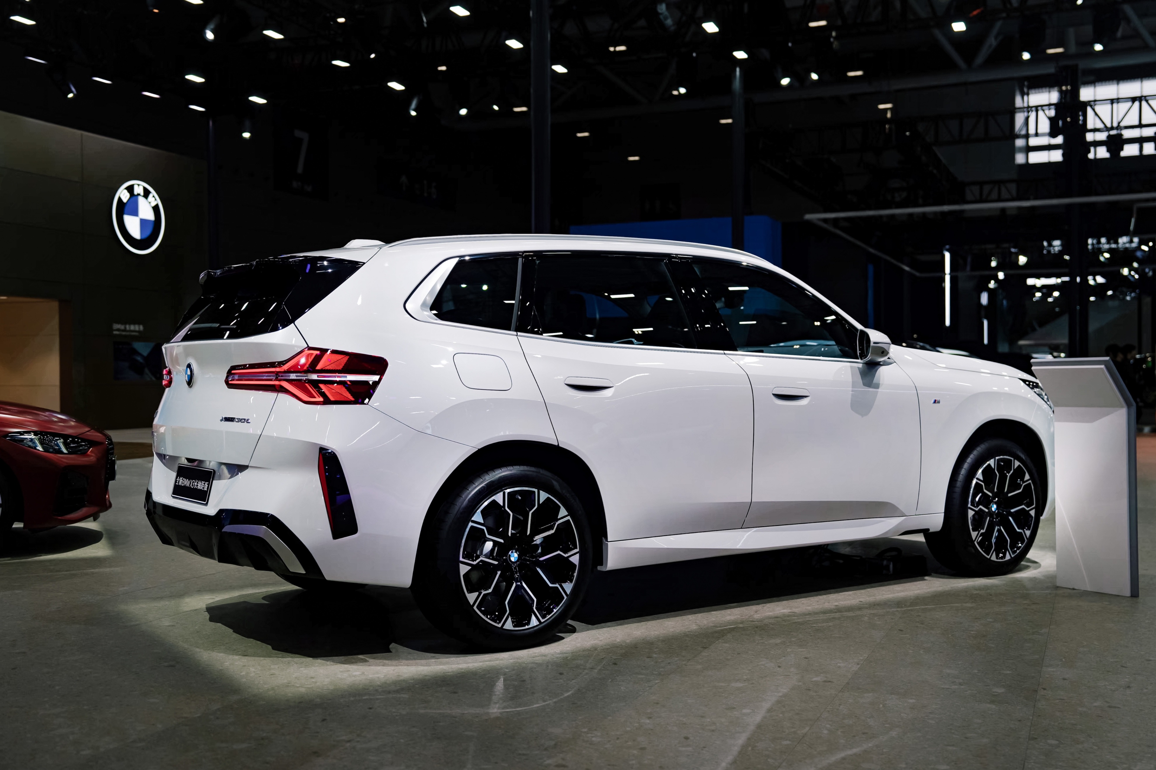 宝马展台必打卡：全新BMW X3重塑中型豪华 SAV 价值新典范