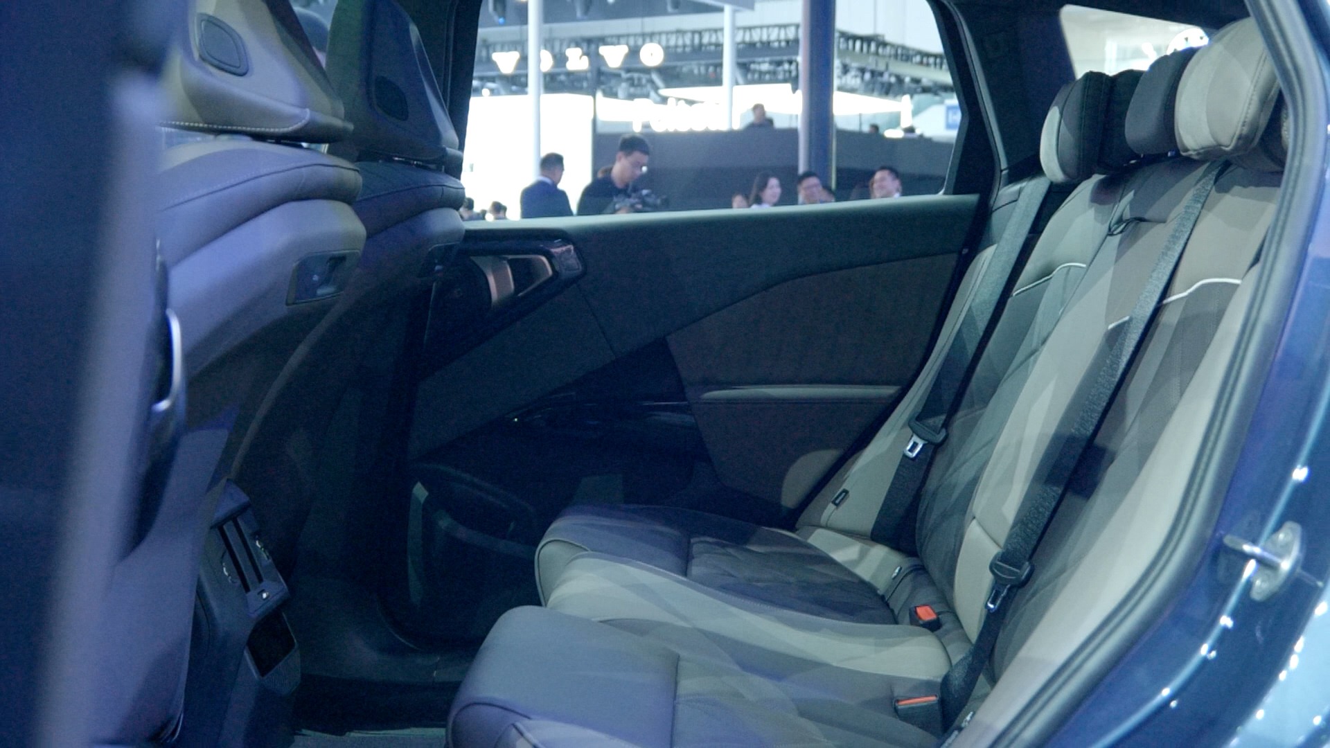 宝马展台必打卡：全新BMW X3重塑中型豪华 SAV 价值新典范