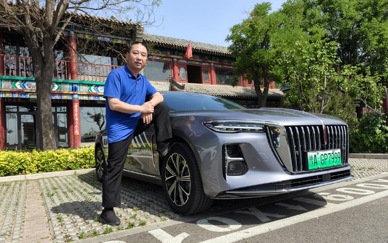 用料扎实，续航长且支撑性好，试驾红旗H5 PHEV