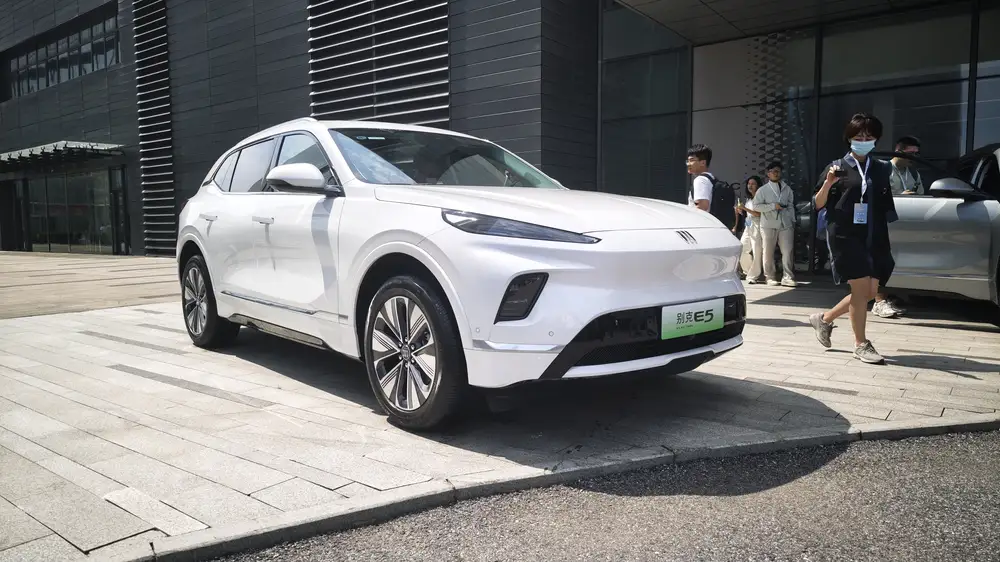 14.99万起就能买到的中大型SUV，别克E5该怎么选？