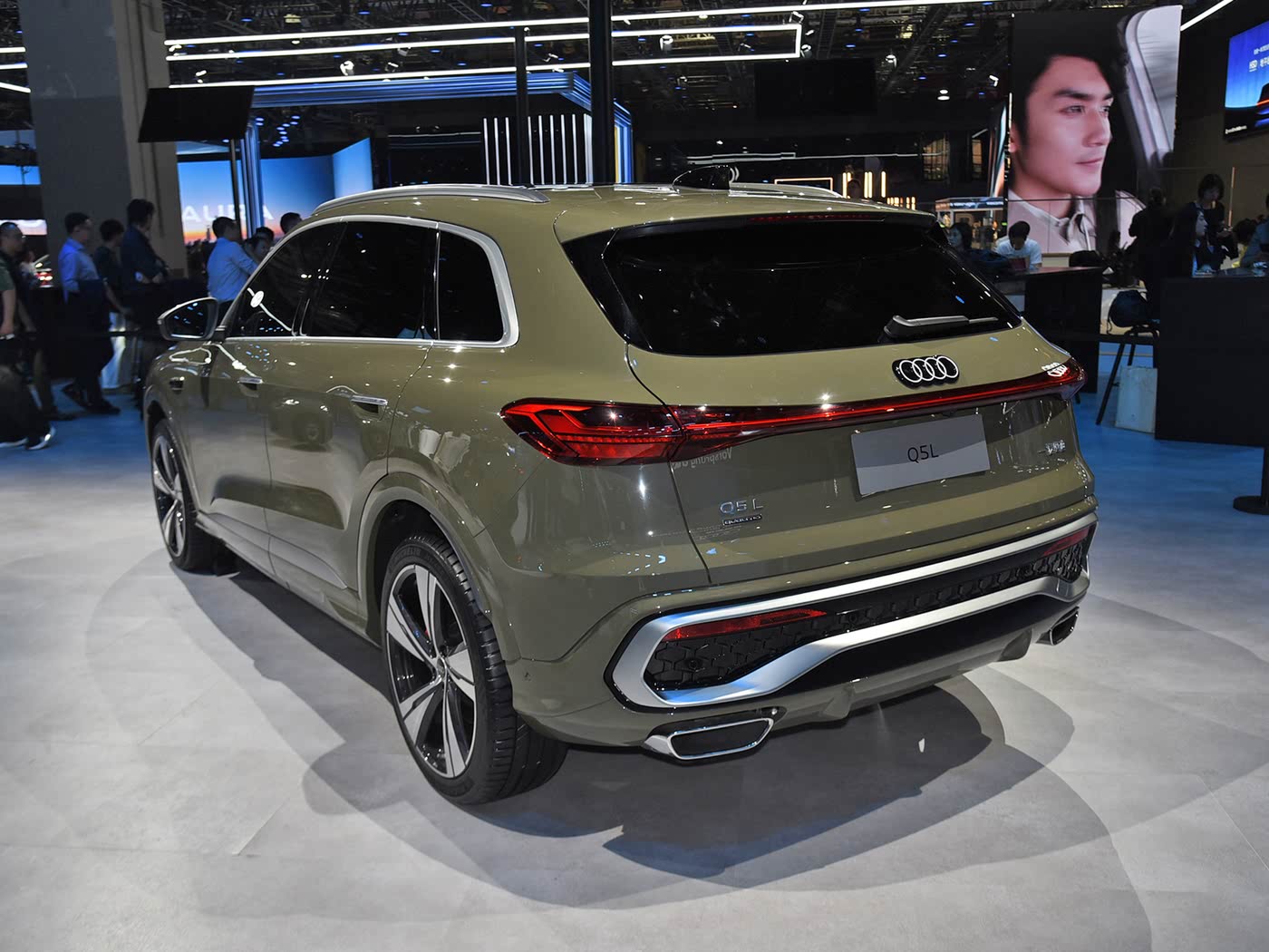 全新奥迪Q5L内饰谍照曝光，A5L同款设计，或年内上市
