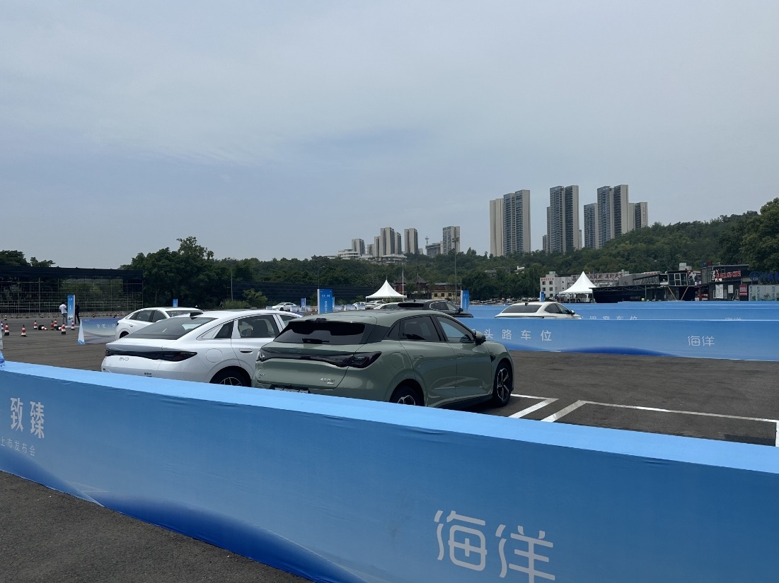 后驱魅力，品质座舱，海豹06EV成都试驾