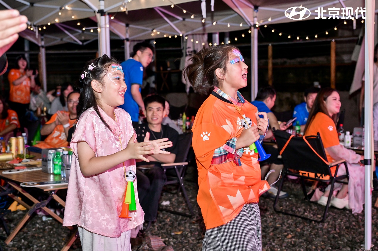 踢球看球送豪礼！北京现代苏超之夜，车主直呼“超有戏”！