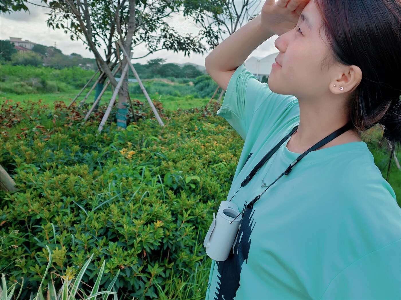 西圣高速挂腰风扇评测：强劲风力，舒适清凉一整夏！