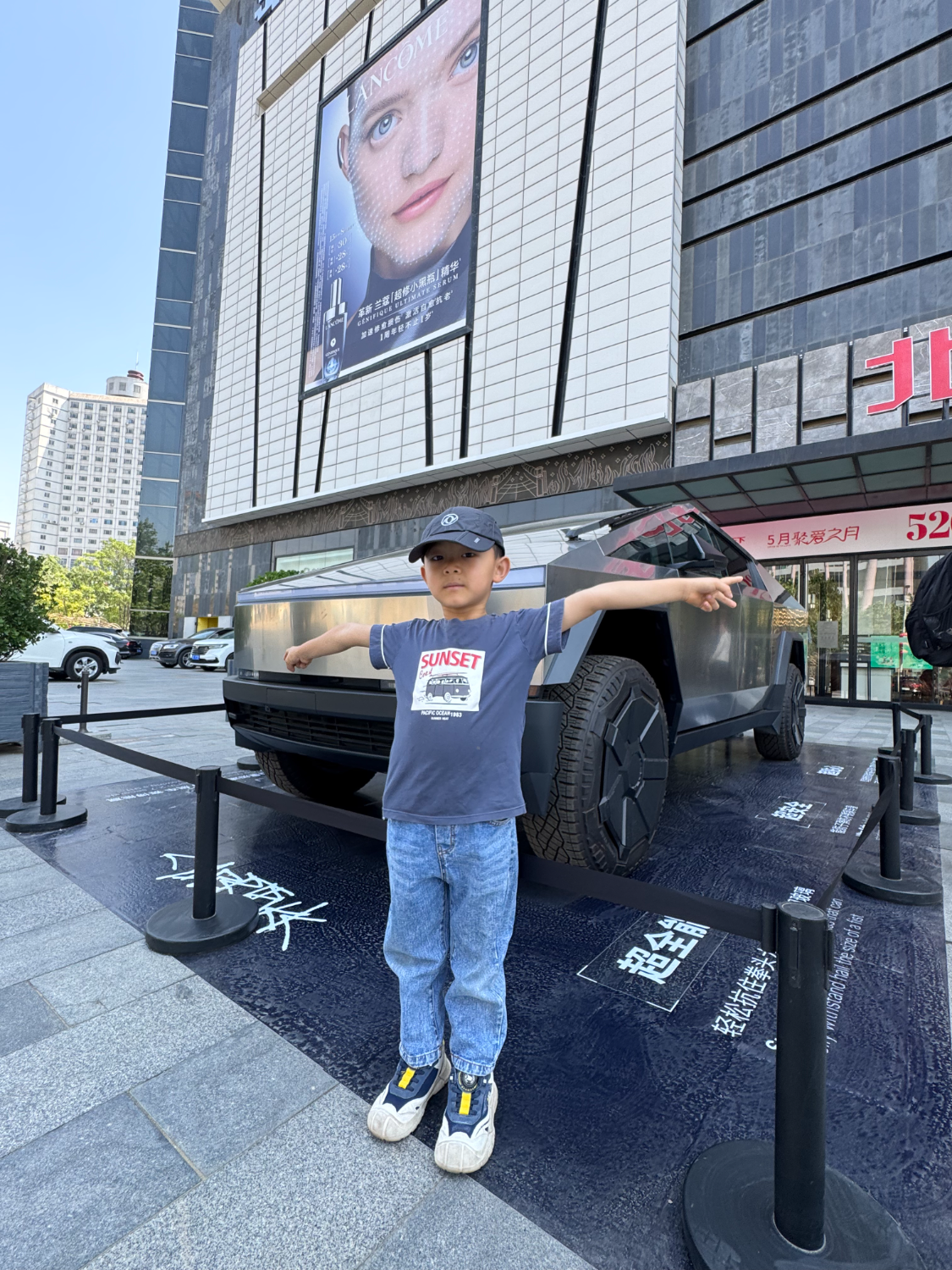 长测试驾特斯拉Model Y焕新版，续航719km，智驾出色动力迅猛
