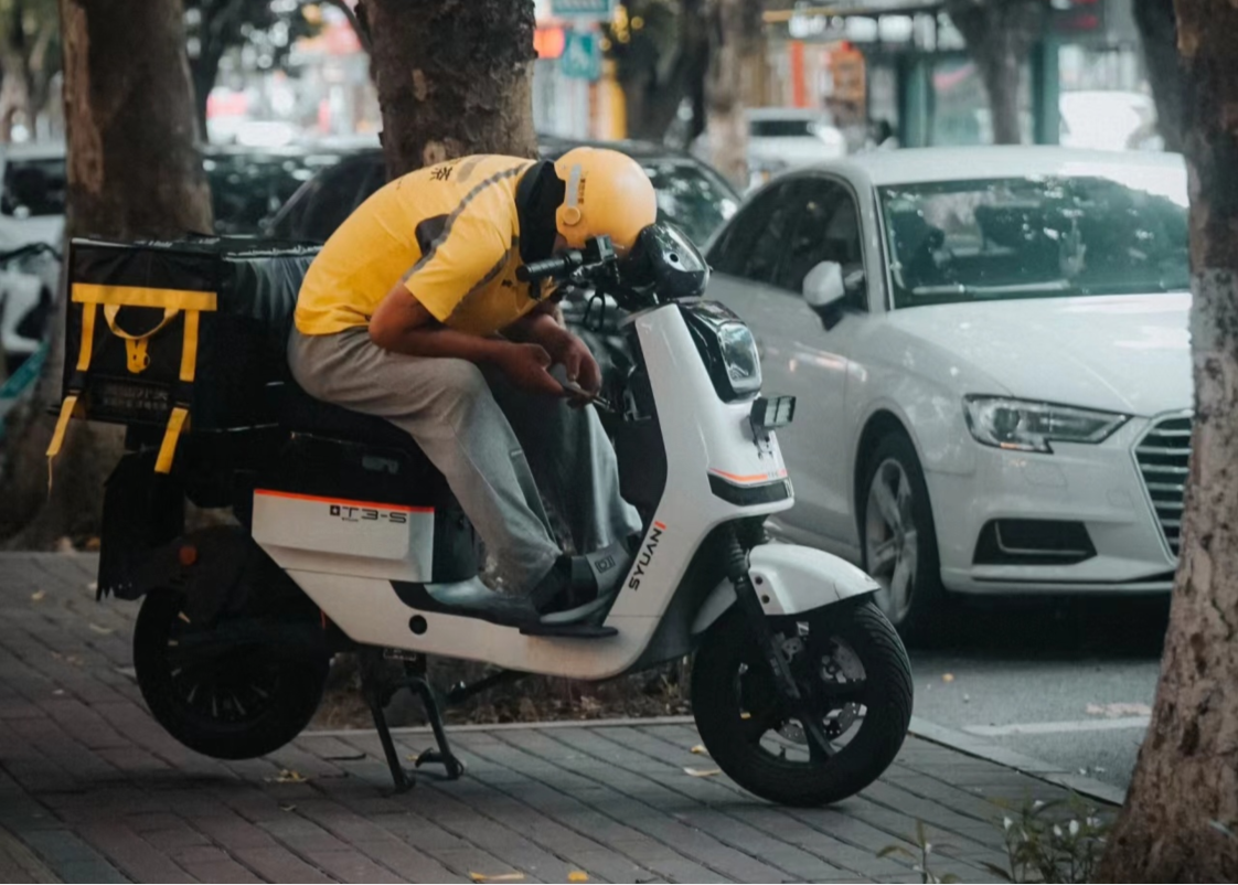 电动车、三轮车的“2禁2罚”规定合情合理，不应歪曲解读