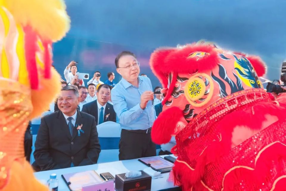 比亚迪第五艘汽车运输船“西安号”正式交付，国际化进程再加速