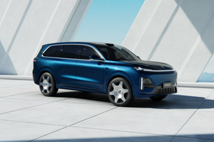 “9字辈”大六座SUV，深蓝S09、领克900谁更值得买？