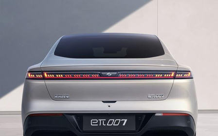 未来已来！2025款东风奕派eπ007西安潮玩上市会演绎科技新范式