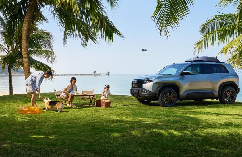 方程豹钛3销量稳居A级纯电SUV TOP3，豹5“双冠”持续霸榜