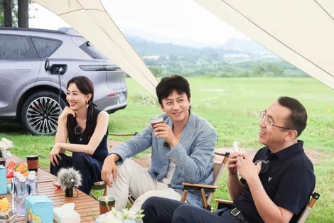 30万级SUV王炸选手登场 岚图FREE+预售22.99万元起