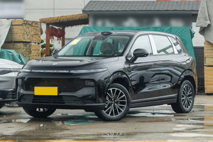 10多万预算，买纯电紧凑型SUV，选零跑B10还是领克Z20？