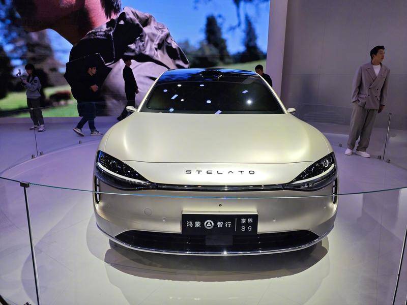 尊界S800与享界S9：高端突围的艰难与未知