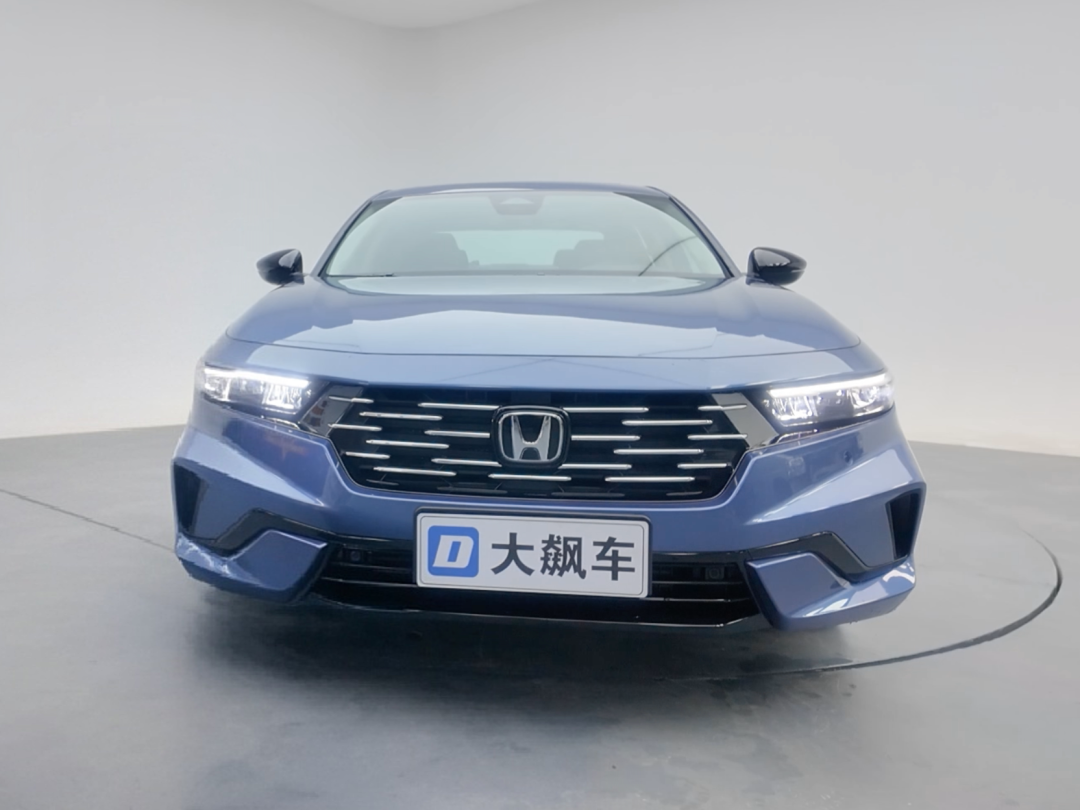 来摸摸它的方向盘，会让你重新爱上开车！