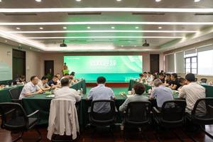 深向徐上上出席快递智能新能源重卡交流会