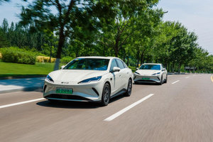 云辇-C+天神之眼C，比亚迪海豹06EV 10.98万元起售