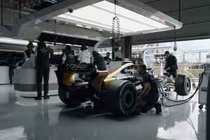 苹果大电影《F1：狂飙飞车》超燃上映，布雷博为何如此重要？