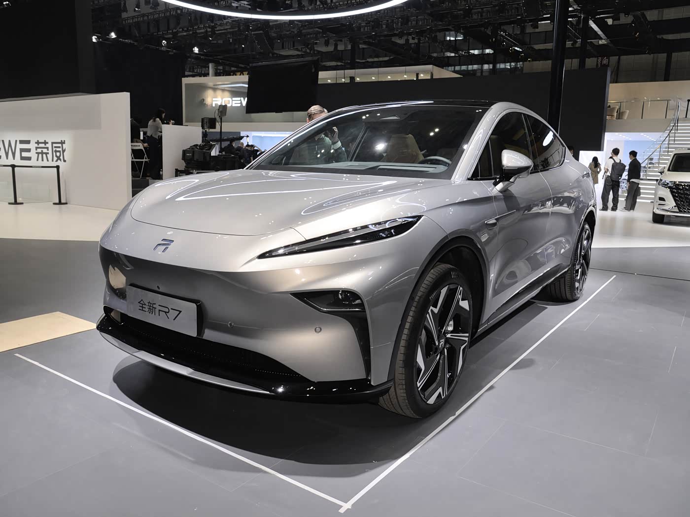 15.99万起就能买到中大型SUV，上汽打造，最高续航730km