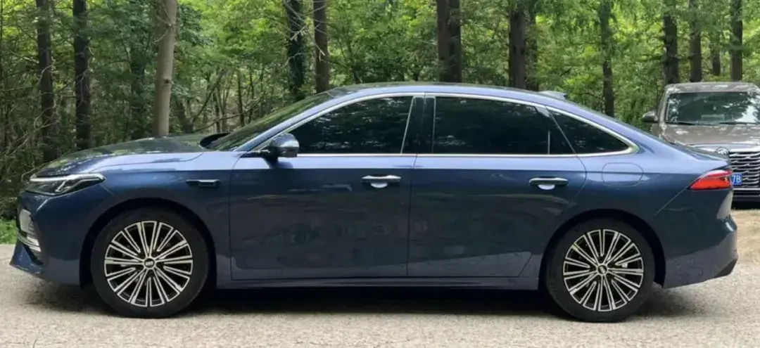 吉利的新车终于要来了！综合续航超过2100km，比亚迪秦L不好卖了