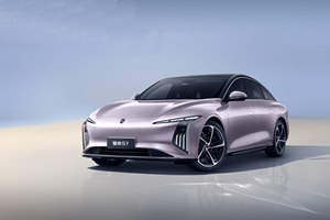 15万预算买C级新能源家轿 风行星海S7对比零跑C01 谁更值得买