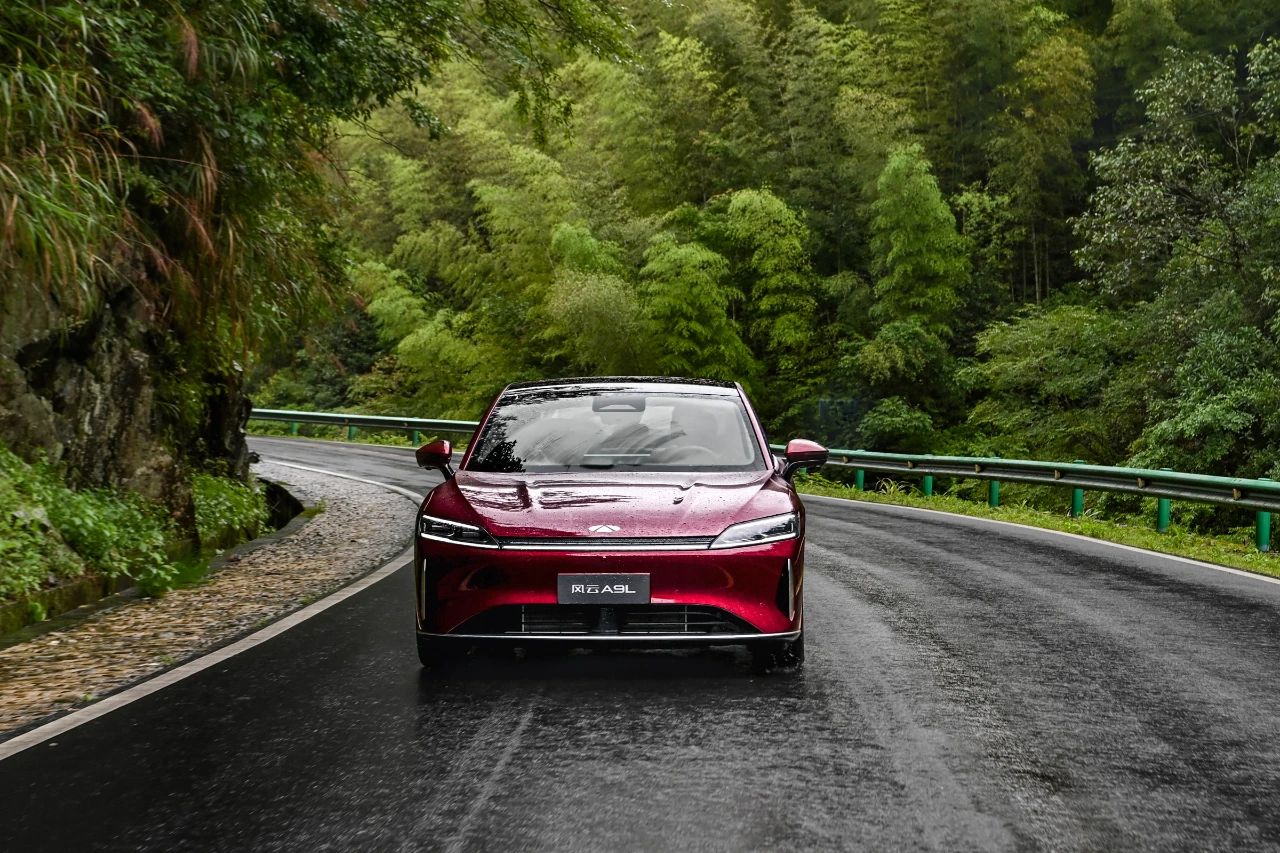 风云A9L预售15.99万起 4秒级零百+2500km续航