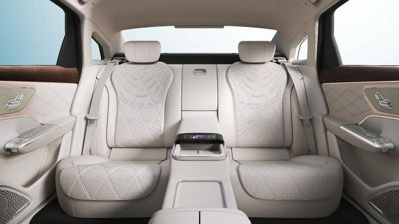 风云A9L预售15.99万起 4秒级零百+2500km续航