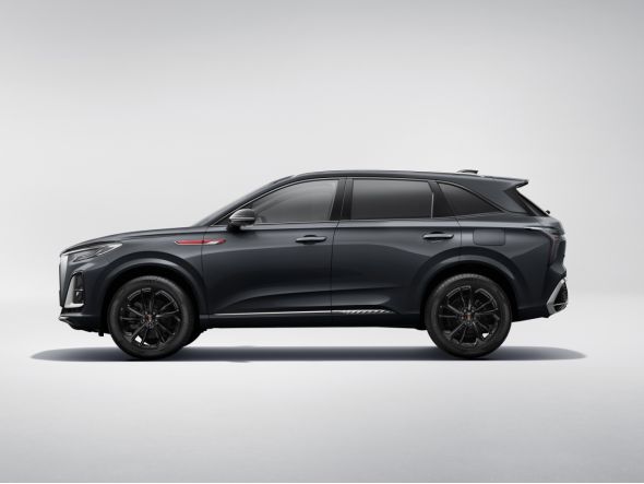 2025款红旗HS3 PHEV劲为PLUS版、2025款红旗H6联袂上市