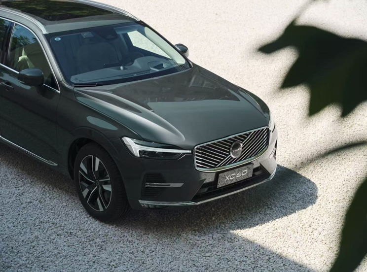 沃尔沃全新XC60焕新上市，限时参考尊享价25.49万元起