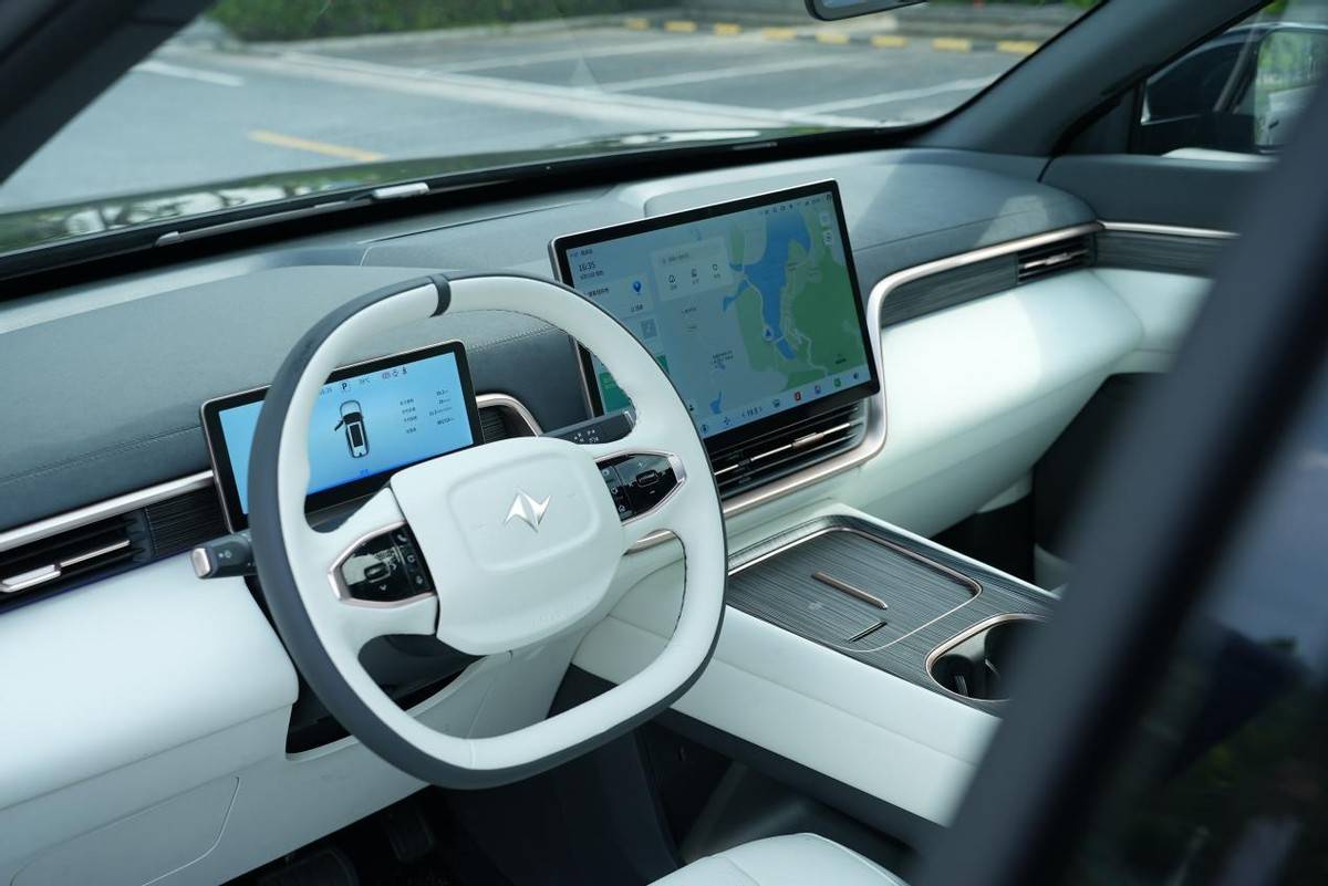 又一款“奶爸神车”，20万级的东风奕派eπ008，为啥能面面俱到？