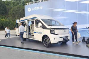 纯电轻客新标杆 长安凯程V919掀了燃油轻客的桌子？