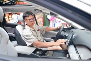 至美 致臻 潮美质选轿跑——海豹06EV长春站盛大启幕