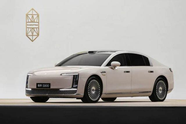 70.8万起！尊界S800全身狠活，挥手开关门，迈巴赫都不香了…