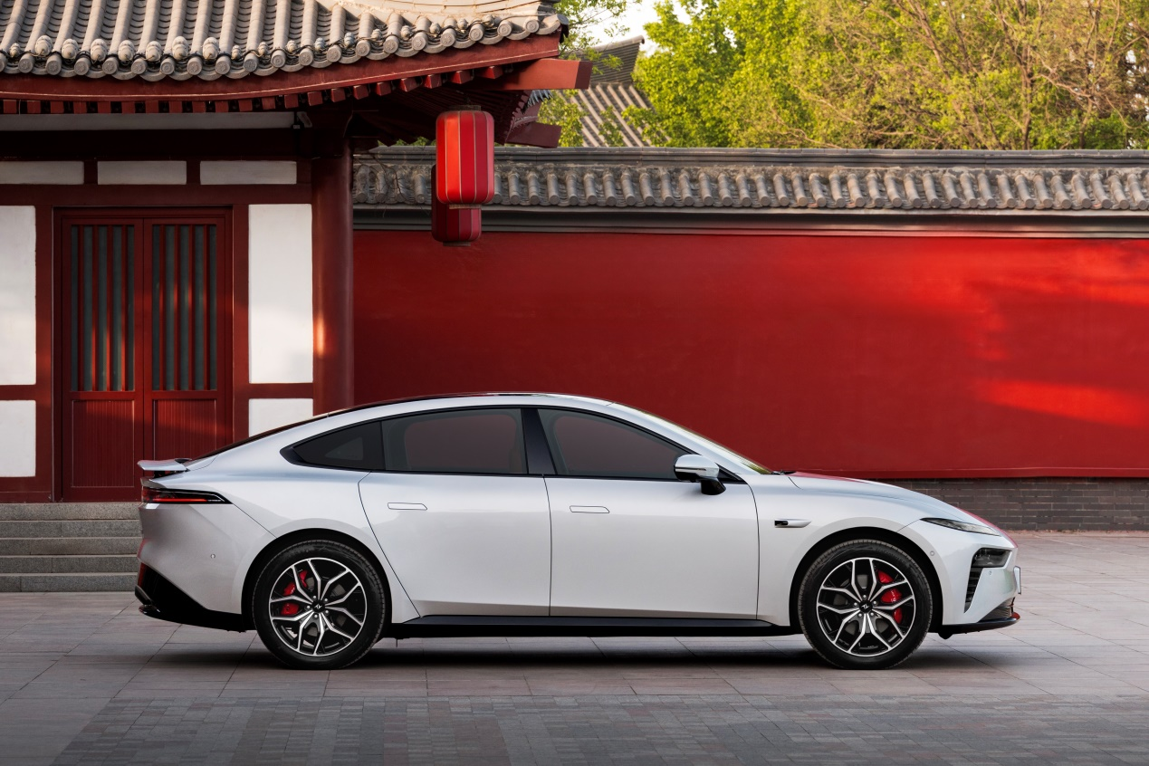 实力与性价比兼具！2025款东风奕派eπ007，究竟怎么选？