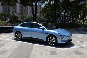 50万级智驾车型下探至14万，新款小鹏MONA M03可叫板Model 3？