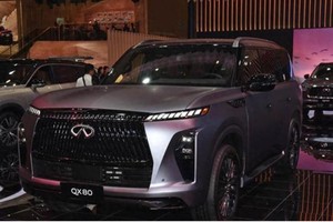 后悔宝马X7买早了！配3.5T V6引擎+9AT，提速5.9s，关键可选8座