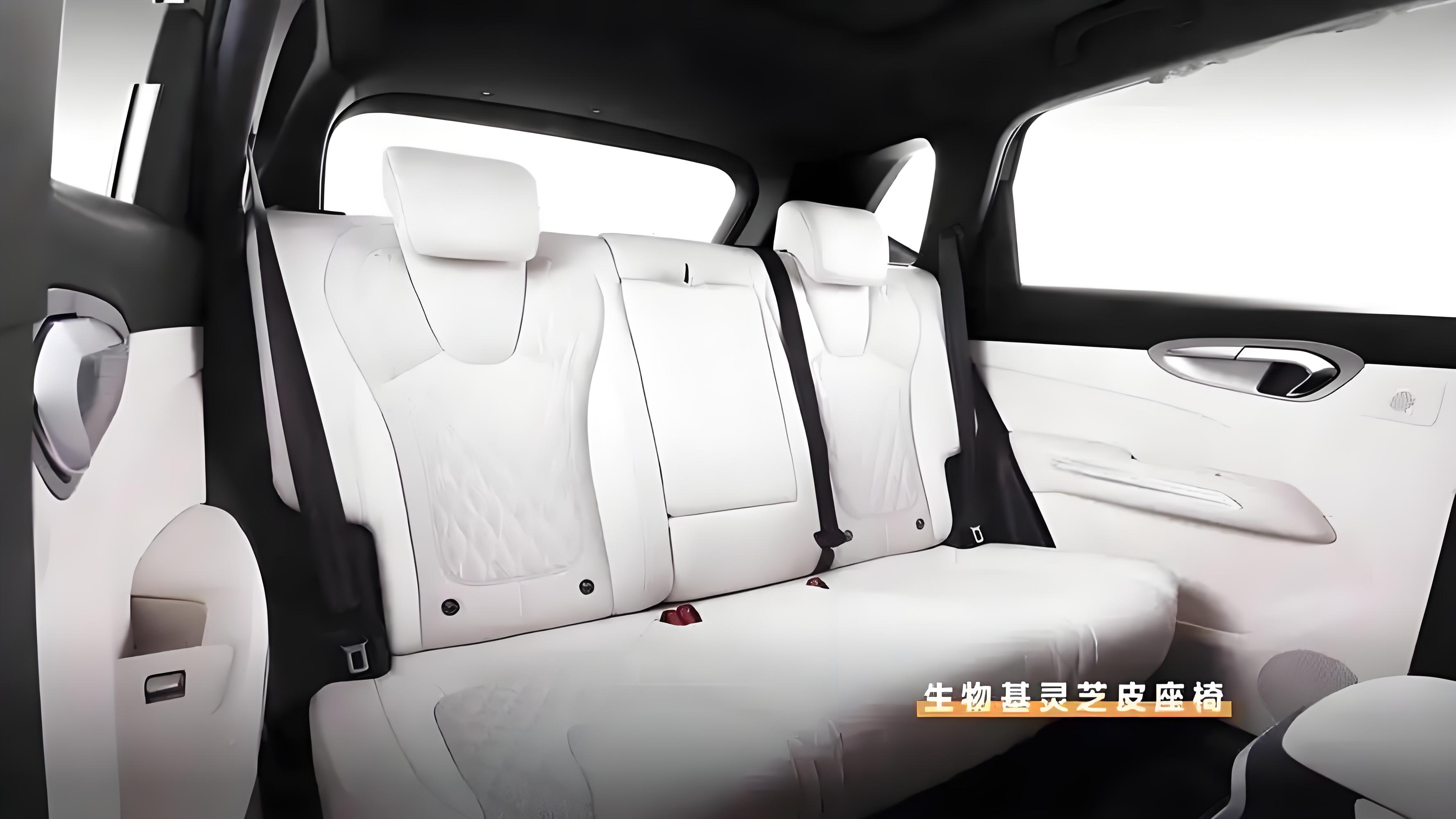 限时9.98万起售！奔腾悦意07这款中型混动SUV，该怎么选？