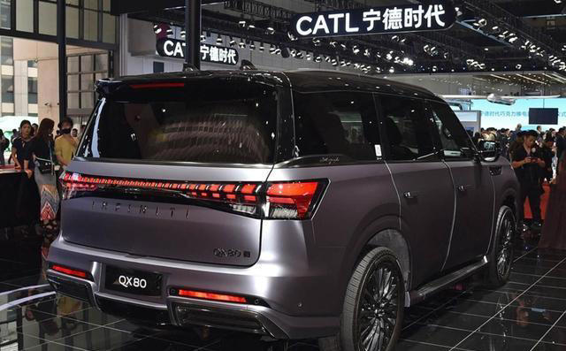 后悔宝马X7买早了！配3.5T V6引擎+9AT，提速5.9s，关键可选8座