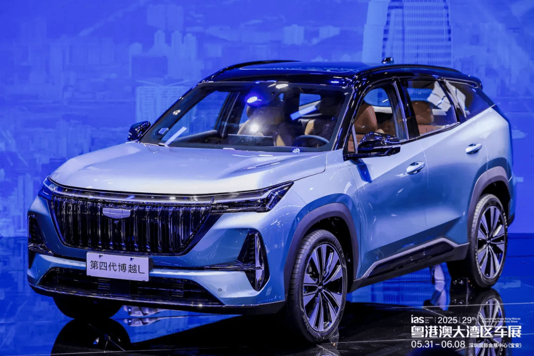 潮涌湾区，齐竞渡，共扬帆：2025粤港澳大湾区车展盛大启幕