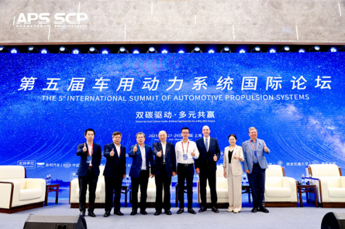 “两专两新”领航技术突围，产业协同开启良性竞争新阶段第1张