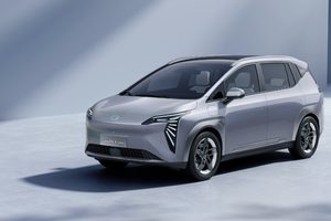 老罗直播“种草”，老司机“五大真香定律”课代表AION Y Plus