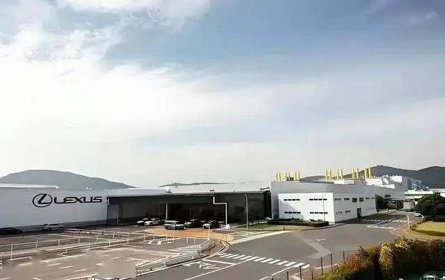 以后的雷克萨斯就国产了，预计后年上市，价格肯定能下来