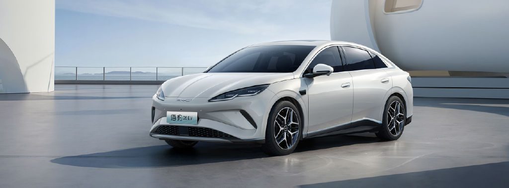 10.98万元起，比亚迪海豹06 EV北京上市！纯电轿跑卷出新高度