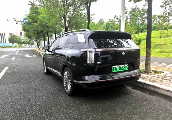 30万以内家用智能豪华SUV标杆 试驾昊铂HL