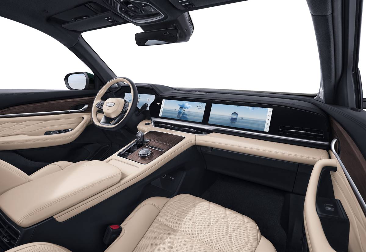 登顶全品牌全级别燃油SUV 榜首，星越L安全、空间与智能兼得