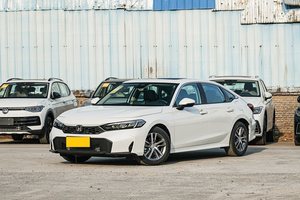 10万级性价比之选，颜值高、油耗低，有182匹马力，解读本田思域