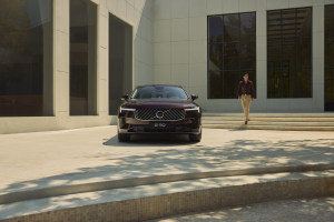 全新沃尔沃 S90上市，限时参考尊享价 30.09 万元起